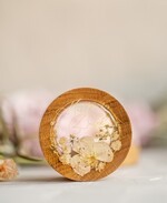 Pudełka Szkatułki na Obrączki szkatułki pudełeczko na obrączki ślubne delikatne kwiaty zatopione w żywicy ręcznie robiona szkatułka wasze imiona i data6