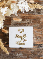 Pudełka Szkatułki na Obrączki szkatułki pudełeczko na obrączki ślubne wasze imiona białe pudełko złote napisy   0