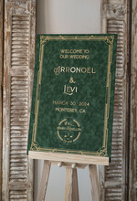 Plany stołów Glamour welurowe plansza powitanie gości i plan stołów w jednym, złote lub srebrne napisy elegenckie0