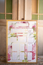 Plany stołów Glamour welurowe tablica z rozmieszczeniem gości plan stołów weselnych, klasyczne złote napisy w stylu glamour0