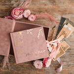 Księgi wpisów gości welurowe welurowa, aksamitna księga gości z pudełkiem, złote napisy na okładce, księga pamiątkowa na wesele i wpisy gosci weselnych7