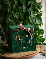 Pudełko na koperty  glamour Personalizowana zielona welurowa kopertówka ze złotymi napisami, ciemnozielony cieniowany welur, pudełko na koperty, pomysł na pudełko na pieniądze podczas wesela6