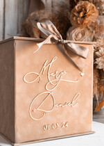 Pudełko na koperty  glamour Welurowa beżowo złota kopertówka ze złotymi napisami, beżowy cieniowany welur, pudełko na koperty, pomysł na pudełko na pieniądze podczas wesela, kopertówka na ślub2