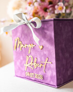 Pudełko na koperty  glamour Elegancka welurowa kopertówka ze złotymi napisami, fioletowy cieniowany welur, pudełko na koperty złote napisy, kopertowka z weluru w stylu glamour3