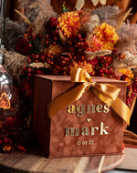 Pudełko na koperty  glamour Welurowa brązowo złota kopertówka ze złotymi napisami, brązowy cieniowany welur, pudełko na koperty, pomysł na pudełko na pieniądze podczas wesela13