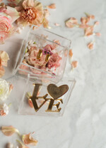 Pudełka Szkatułki na Obrączki glamour przezroczysta  szkatułka  pudełko na obrączki ślubne złote napisy wasze imiona i data  idealne na glamour wesele4