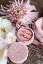 Pudełka Szkatułki na Obrączki glamour szkatułka na obrączki ślubne wasze imiona i data9