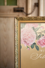 Plany stołów złote na lustrze  1