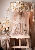 Plany stołów na pleksie - akryl Satynowa Tablica Plan stołów glamour, elegancki plan stołów ze złotymi literami, plan usadzenia gości na weselu plansza powitalna na satynowej pleksie4