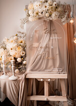 Plany stołów na pleksie - akryl Tablica powitalna slubna glamour, elegancka powitalna plansza ze złotymi literami, rama powitanie na weselu plansza powitalna na pleksie ze zlotymi literami7