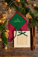 Kartki świąteczne z logo firmy z magnesem lub zawieszką na choinkę kartki świąteczne dla firm Drewniana bombka zawieszka na choinke z Logo firmy świateczna kartka firmowa bombka1