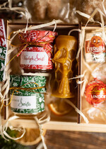 Prezenty oferta dla Firm słodkie zestawy  prezenty na świąta prezent z logo firmy czekolada z dodatkami  miód i herbata7