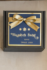 Prezenty oferta dla Firm słodkie zestawy  kosze prezentowe dla firm, prezenty biznesowe dla firm z kawą i herbatą, upominki na święta dla pracowników, świąteczne gadżety dla pracowników i kontrahentów, personalizowane prezenty firmowe, zestawy świąteczne z logo, eleganckie kosze prezentowe, firmowe upominki świąteczne1