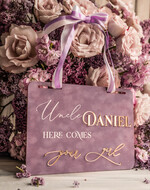 Dekoracje Sali weselnej/Dodatki do Zdjęć tabliczki z napisami  dekoracje sali weselnej, tabliczka z dowolnym napisem dekoracyjna tabliczka sali weselnej, tabliczka do powieszenia na sali weselnej, tabliczka z weluru1