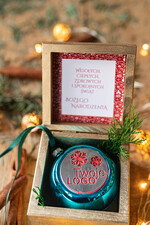 Prezenty oferta dla Firm drobne prezenty dla firm Prezent Biznesowy Na Święta z Logo Ekskluzywna Bombka z logo na choinkę z Logo Firmy , życzenia zapakowane w  drewniane pudełko 9