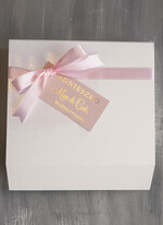 Prezenty dla świadków boxy prezentowe dla Świadkowej, prośba o świadkowanie  prezent dla druhny, pomysł na prezent dla świadkowej, Box prezentowy dla świadkowej z różowym szlafrokiem, zestaw prezentowy dla druhny8