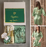 Prezenty dla świadków boxy prezentowe dla Świadkowej, prośba o świadkowanie  czy zostaniesz moją świadkową pomysł na prezent dla świadkowej, Box prezentowy dla świadkowej z miętowym szlafrokiem, zestaw prezentowy dla druhny0