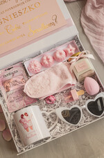 Prezenty dla świadków boxy prezentowy dla Świadkowej, prośba o świadkowanie  pomysł na prośbę o świadkowanie, prezent dla świadkowej zestaw kosmetyków, kubek dla świadkowej, box prezentowy dla świadkowej i druhny3