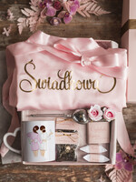 Prezenty dla świadków boxy prezentowe dla Świadkowej, prośba o świadkowanie  Szlafrok dla Świadkowej ze złotym Napisem - Prośba o Świadkowanie Kubek Serduszko i zaparzacz1