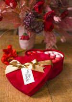 Walentynki prezent na walentynki dla Niej   prezent dla niej welurowe pudełko z mydełkami w kształcie serca   1
