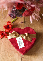 Walentynki prezent na walentynki dla Niej   prezent dla niej welurowe pudełko z mydełkami w kształcie serca   6