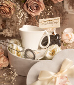 Prezenty dla Mamy zestawy w welurowych i ozdobnych pudełkach  prezent dla Mamy czekoladki, prezent na dzień mamy filiżanka z zaparzaczem, prezent dla mamy w ozdobnym pudełku6