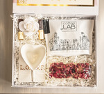 Prezenty dla Mamy zestawy w welurowych i ozdobnych pudełkach  pomysł na prezent z okazji dnia mamy, pudełko z filiżanką i kawą, gotowy do wręczenia prezent dla mamy 3