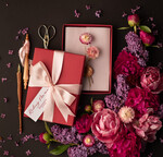 Prezenty dla Mamy kartki i magnesy na lodówkę z życzeniami  Pomysł prezent dla Mamy, Kartka z zyczeniami na Dzień Mamy w pudełeczku z lakiem i kwiatkami 2