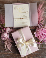 Prezenty dla Mamy biżuteria, pudełka, szkatułki na biżuterie  Pomysł prezent dla Mamy, Kartka z zyczeniami na Dzień Mamy w pudełeczku z Bransoletką love1