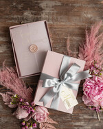 Prezenty dla Mamy biżuteria, pudełka, szkatułki na biżuterie  Pomysł prezent dla Mamy, Kartka z zyczeniami na Dzień Mamy w pudełeczku z Bransoletką nieskończoność1