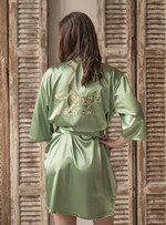 Prezenty dla świadków szlafrok dla świadkowej pomysł na pytanie czy zostaniesz moją świadkową szlafrok, satynowy szlafrok dla świadkowej, szlafrok na sesję zdjęciową, mietowy satynowy szlafrok0