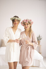 Szlafroki Ślubne z Napisami Szlafrok Ślubny dla Panny Młodej Welurowy Szlafrok dla Panny Młodej Złote Napisy, Welurowy Szlafrok Ślubny z Imieniem Panny Młodej4