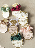 wieczór Panieński podziękowania za wieczór panieński satynowa gumka do włosów prezent na wieczór panieński, Scrunchies podziękowania za wieczór panieński, upominek dla przyjaciółek na wieczorze panieńskim 6