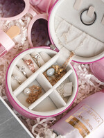 Prezenty dla świadków podziękowania dla świadkowej Czy zostanisz moją świadkową, pomysł na prezent dla świadkowej, box kosmetyczny dla świadkowej i druhny, oryginalny prezent dla świadkowej 2