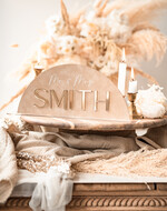 Numery na stół welurowe złote akrylowe  stojak z numerkiem na stół Pary Młodej, tabliczka na stol Pary Mlodej, welurowy numerek na stół weselny, numeracja stołów weselnych w stylu glamour 1