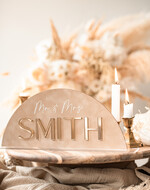 Numery na stół welurowe złote akrylowe  stojak z numerkiem na stół Pary Młodej, tabliczka na stol Pary Mlodej, welurowy numerek na stół weselny, numeracja stołów weselnych w stylu glamour 4