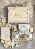  Prezenty dla Młodej Pary  Zestawy z Filiżanką lub Kubkiem Pomysł na prezent ślubny dla Młodej Pary, co dać zamiast kwiatów Parze Młodej, filiżanki dla Nowożeńców, prezent na ślub0