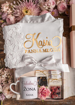 Prezenty dla Panny Młodej  Zestawy ze Szlafrokiem Prezent dla Panny Młodej od Świadkowej1