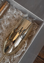  Prezenty dla Młodej Pary  zestawy i akcesoria do wina i drinków pomysły na prezenty z okazji ślubu dla Młodej Pary, Co dla nowożeńcom zamiast kwiatów, złote kieliszki dla Młodej Pary, kieliszki Mąż Żona8