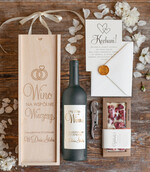  Prezenty dla Młodej Pary  zestawy i akcesoria do wina i drinków Praktyczny prezent ślubny drewniana skrzynka na jedną butelkę, prezent dla Pary Młodej zamiast kwiatów0