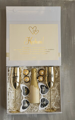  Prezenty dla Młodej Pary  zestawy i akcesoria do wina i drinków Pomysłowy prezent na ślub dla Młodej Pary, pomysły jak dać pieniądze dla nowożeńców zestaw prezentowy dla Pary Młodej5