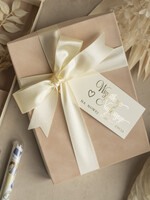  Prezenty dla Młodej Pary  flowerbox, kartki z życzeniami, pudełka na prezenty bezowy upominek dla Młodej Pary zamiast kwiatów, Pamiątka Ślubna wraz z życzeniami pudełko na pieniądze dla Nowożeńców, kartka z życzeniami dla Pary Młodej 5