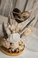  Prezenty dla Młodej Pary  flowerbox, kartki z życzeniami, pudełka na prezenty prezenty z okazji ślubu dla Pary Młodej, kwiaty w szklanej kopule, kompozycja kwiatowa w szklanej kopule, fiolka na pieniądze dla młodej pary, suszone kwiaty w szkle4