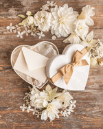  Prezenty dla Młodej Pary  flowerbox, kartki z życzeniami, pudełka na prezenty Pomysłowy prezent na ślub dla Młodej Pary welurowe serce opakowanie na prezent ślubny - skrzynka na pieniadze5