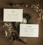 Zaproszenia ślubne Wydzierane Brzegi Zaproszenia ślubne z płatkami złota, delikatne zaproszenia na ślub ze złotem, zaproszenie glamour z białą wstążką, obraz olejny kwiaty3