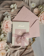 Zaproszenia ślubne z perełkami / tłoczeniem Tłoczone kwiaty na zaproszeniach ślubnych Eleganckie złote zaproszenia ślubne ze wstażką, Złote zaproszenie na ślub z tłoczeniem, zaproszenia na ślub w stylu glamour7