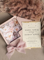 Zaproszenia ślubne z perełkami / tłoczeniem darte złocone zaproszenia ślubne z perełkami, różowe peonie zaproszenie na ślub z perełkam, rwane złocone zaproszenie na ślub cywilny perły i piwonie4