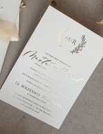 Zaproszenia ślubne z perełkami / tłoczeniem zaproszenia ślubne z perełkami, minimalistyczne zaproszenie na ślub z perełkami i kalką, rwane złocone zaproszenie na ślub cywilny perły1