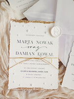 Zaproszenia ślubne z perełkami / tłoczeniem darte złocone zaproszenia ślubne z perełkami, minimalistyczne zaproszenie na ślub z perełkami i kalkową kopertą, rwane złocone zaproszenie na ślub cywilny perły6