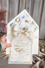 Zaproszenia ślubne z perełkami / tłoczeniem złote zaproszenia ślubne z perełkami, eleganckie zaproszenie na ślub w kalkowym etui,  złocone zaproszenie na ślub cywilny perły0